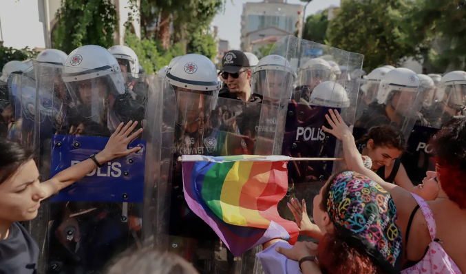 Turkey detains dozens of LGBTQ activists during Pride March
